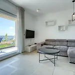 Apartment Dita-4 By Interhome *