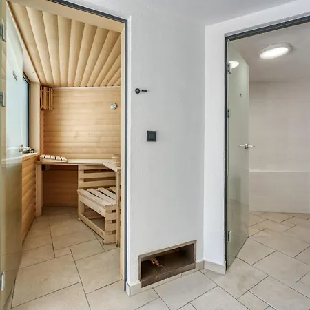 Dita-4 By Interhome ツリクヴェニツァ