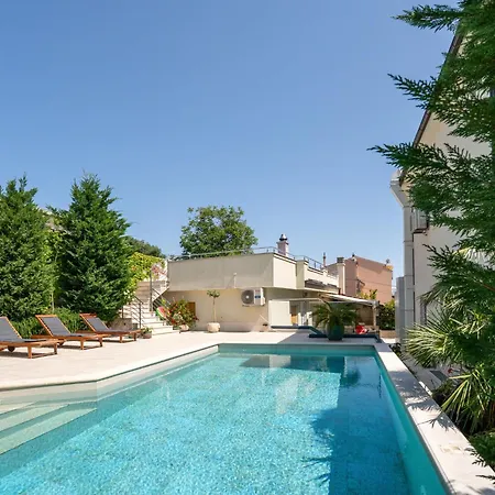 Dita-4 By Interhome *