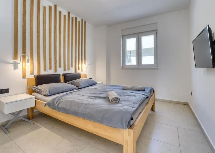 Dita-4 By Interhome 크리크베니카