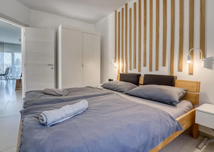 Dita-4 By Interhome *