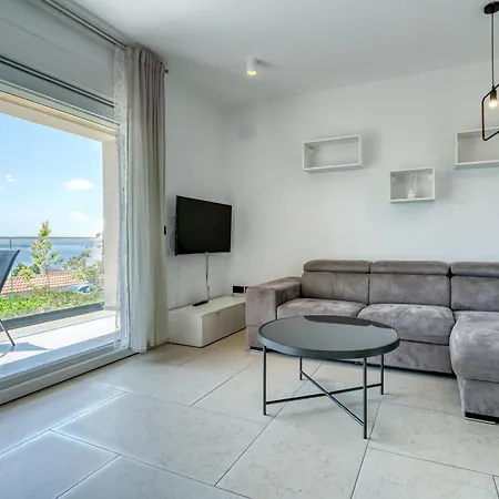 Апартаменты Dita-4 By Interhome *